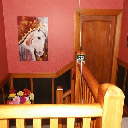 Highway House Bed And Breakfast Oamaru Exterior foto